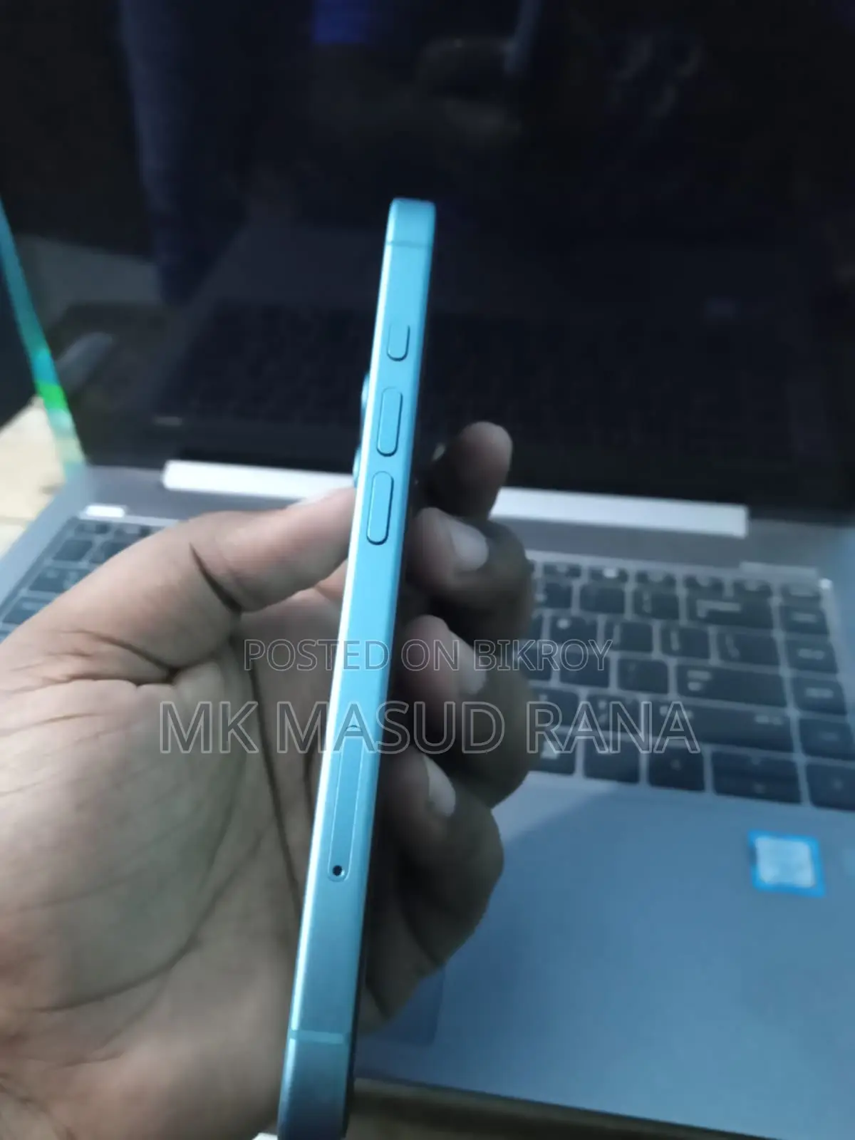 Apple iPhone 16 . (Used)
