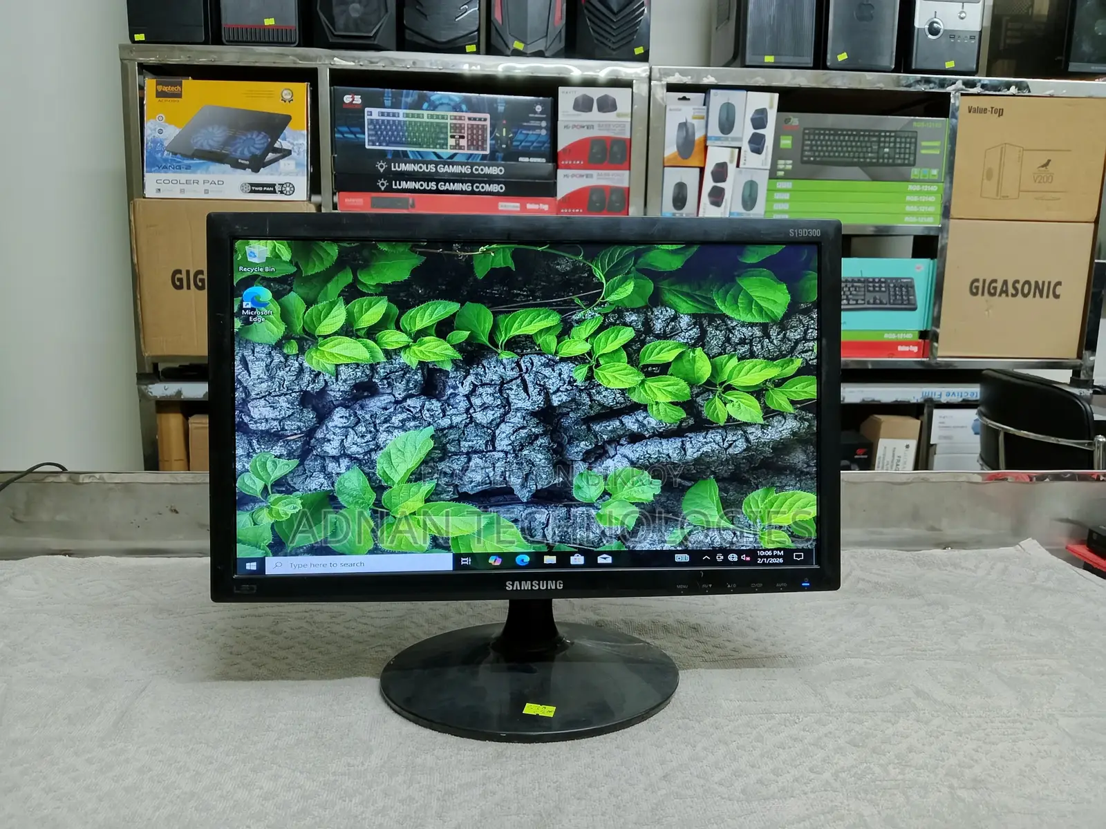 Samsung 19” HD LED Monitor – S19D300NY Wide Screen