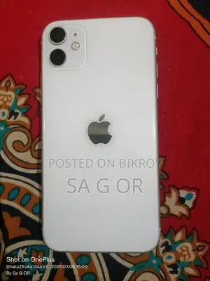 Apple iPhone 11 . (Used)