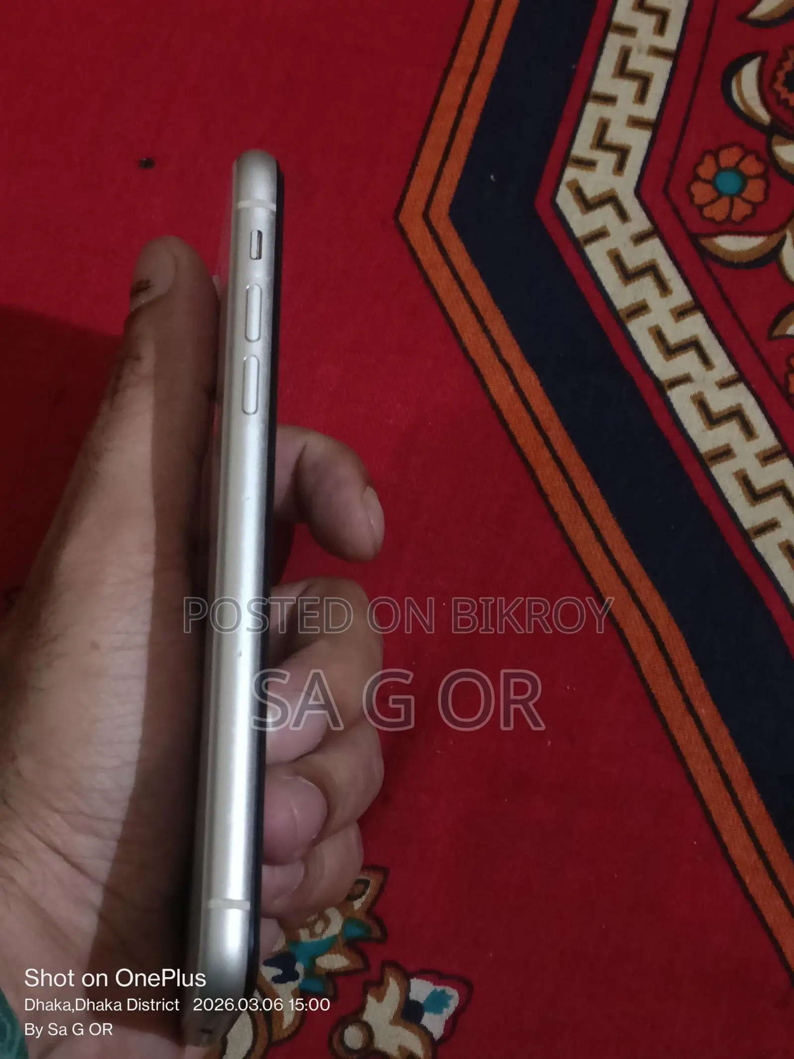 Apple iPhone 11 . (Used)