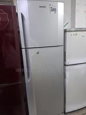 Hitachi non frost fridge