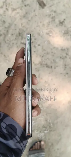Vivo Y29 . (Used)