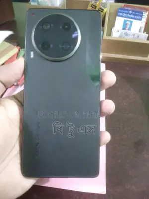 Tecno Camon 30 . (Used)