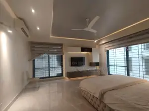 Luxurious 3700 Sft Full Farnised Flat Rent At Gulshan 2