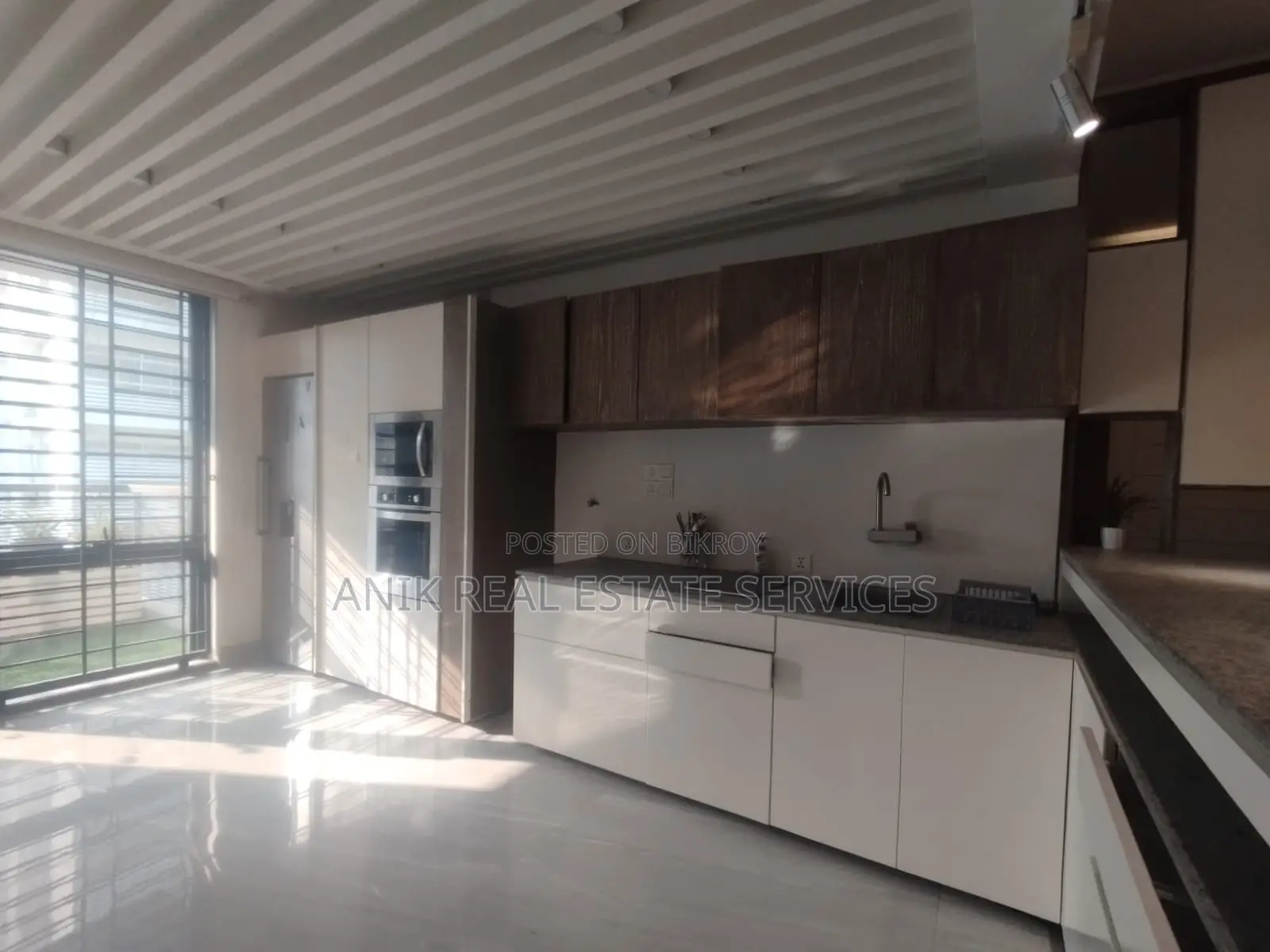 Luxurious 3700 Sft Full Farnised Flat Rent At Gulshan 2