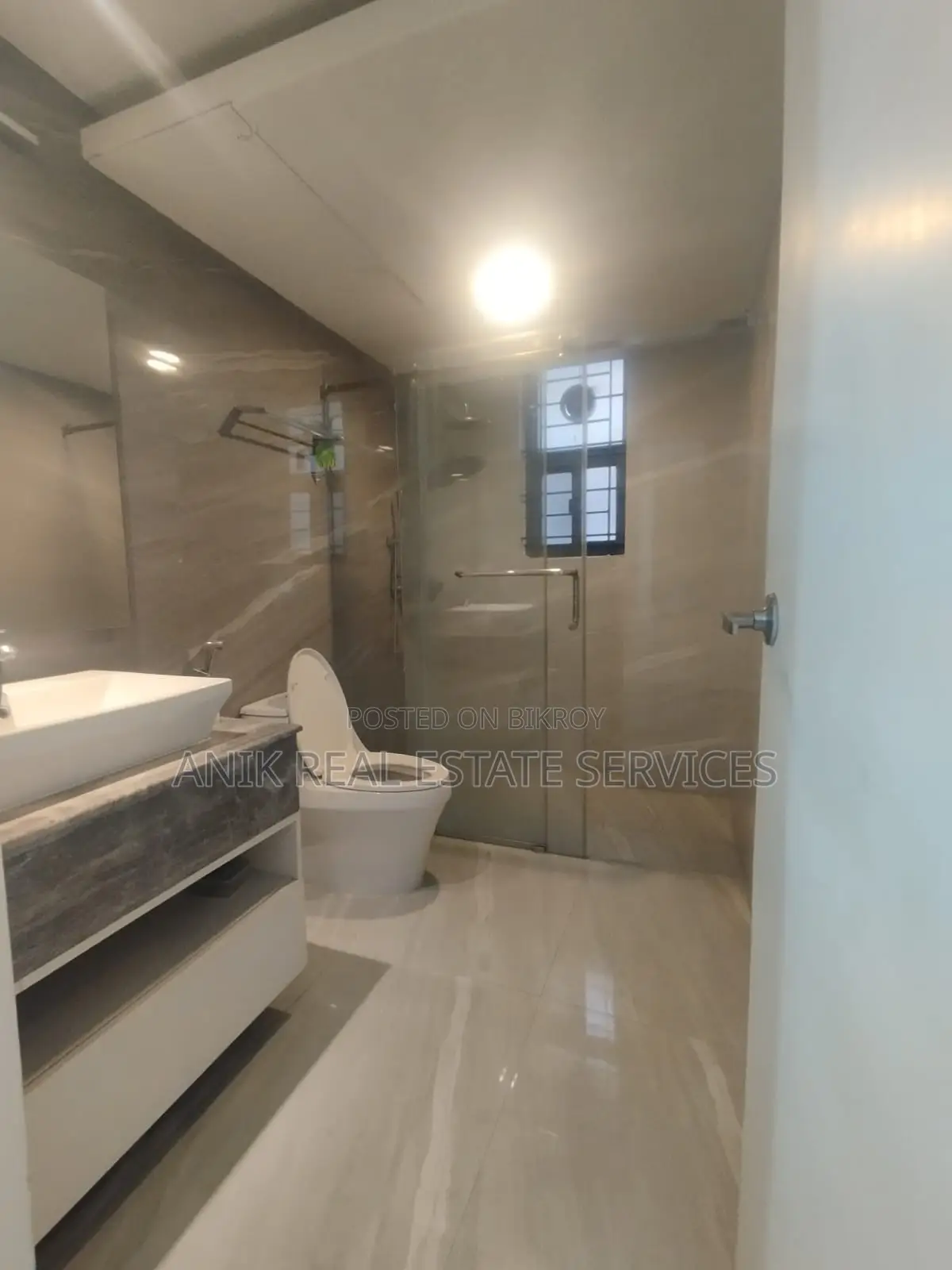 Luxurious 3700 Sft Full Farnised Flat Rent At Gulshan 2