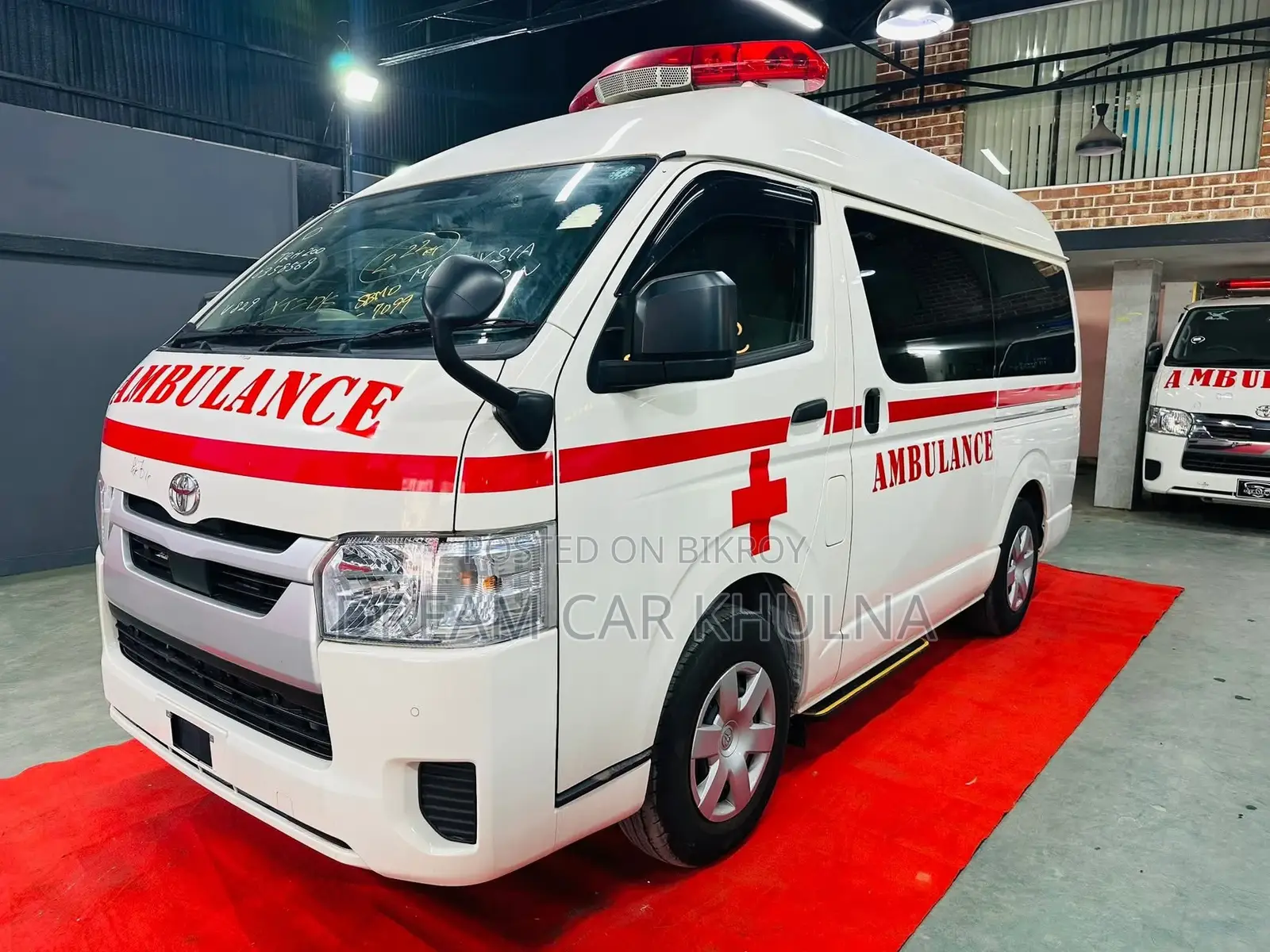Toyota Hiace Original Ambulance 2022