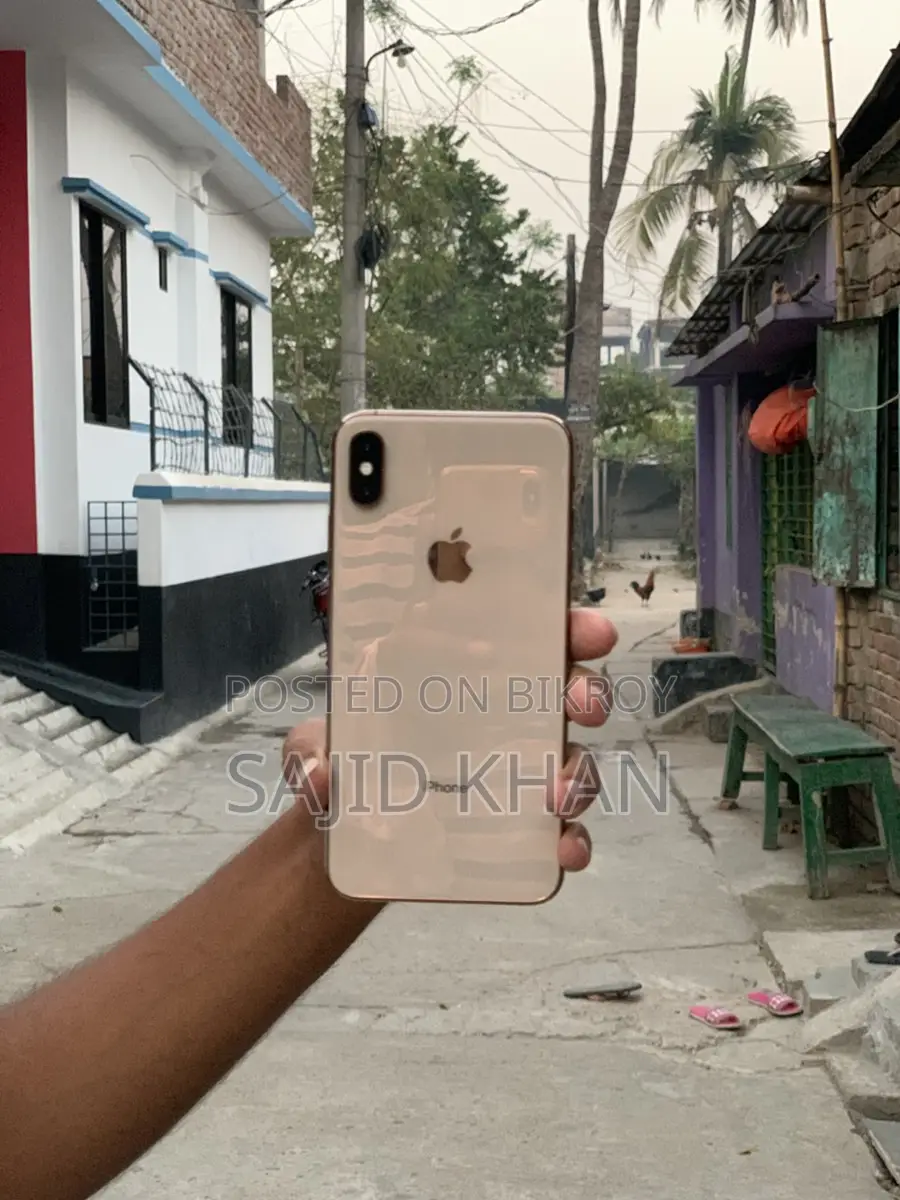 Apple iPhone XS (Used)