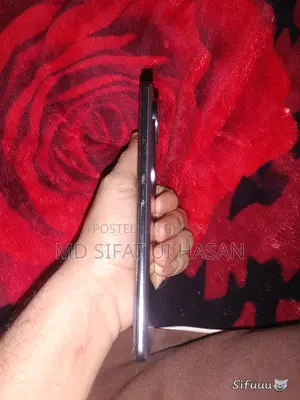 Vivo V40 . (Used)
