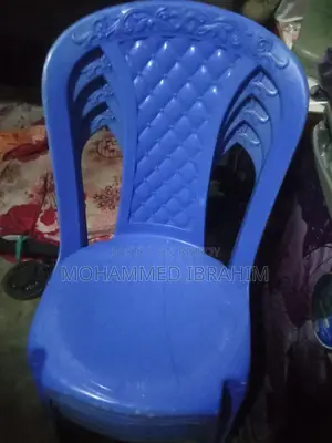 Dining table and chairs for sale