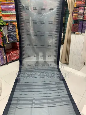 মনিপুরী শাড়ি