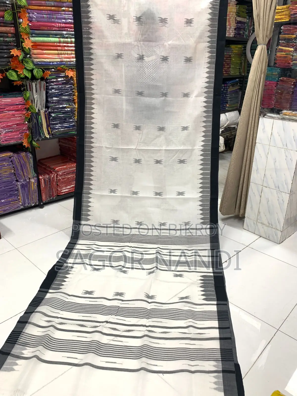 মনিপুরী শাড়ি