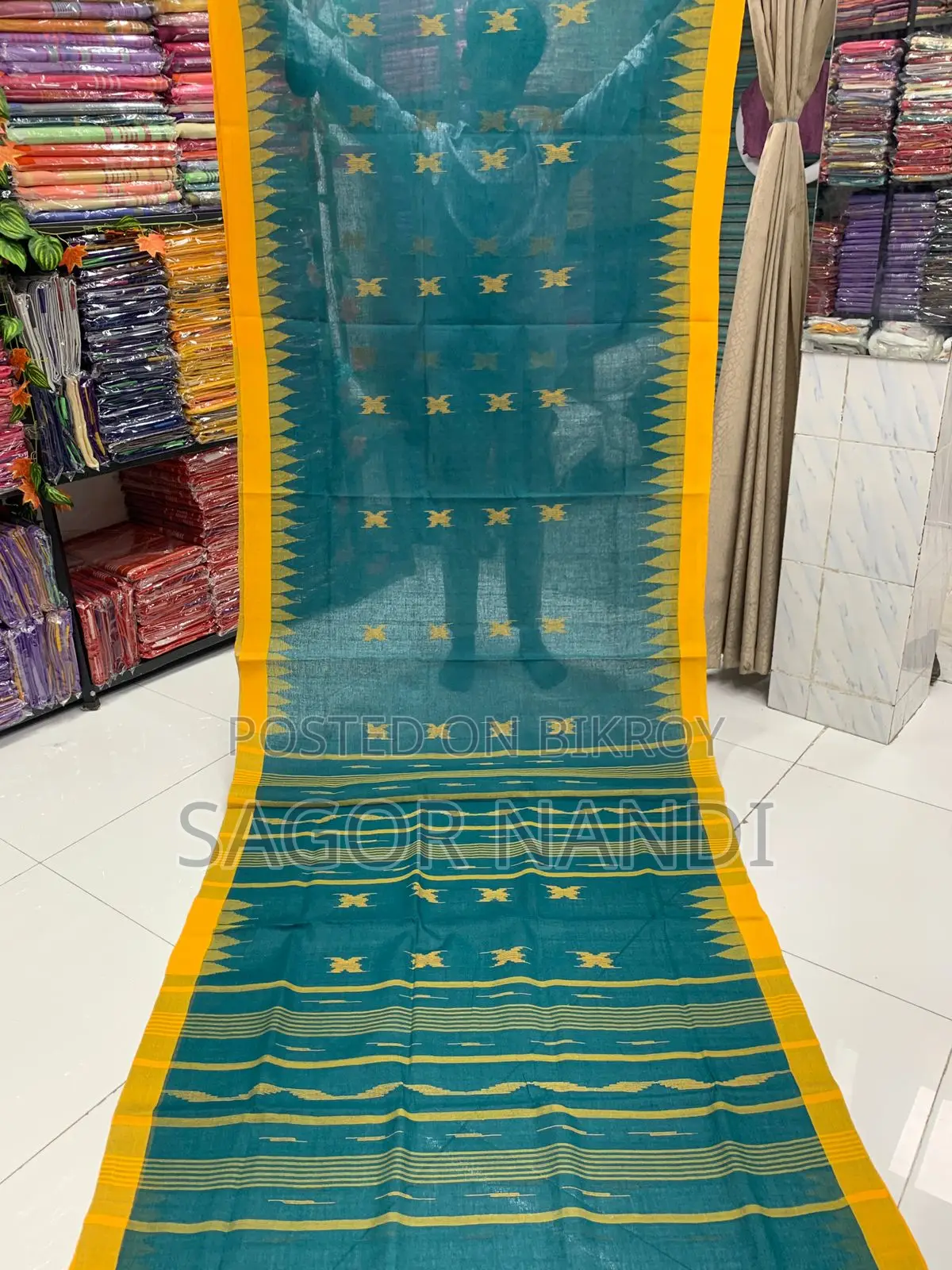 মনিপুরী শাড়ি