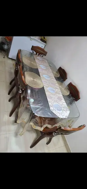 Table and 6 chairs in good condition