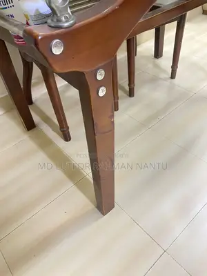 Table and 6 chairs in good condition