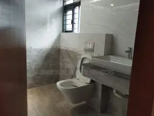 Good Quality 3 Bedroom Unfurnished Flat Rent At Gulshan 1