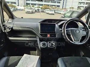 Toyota Esquire Gi 2020