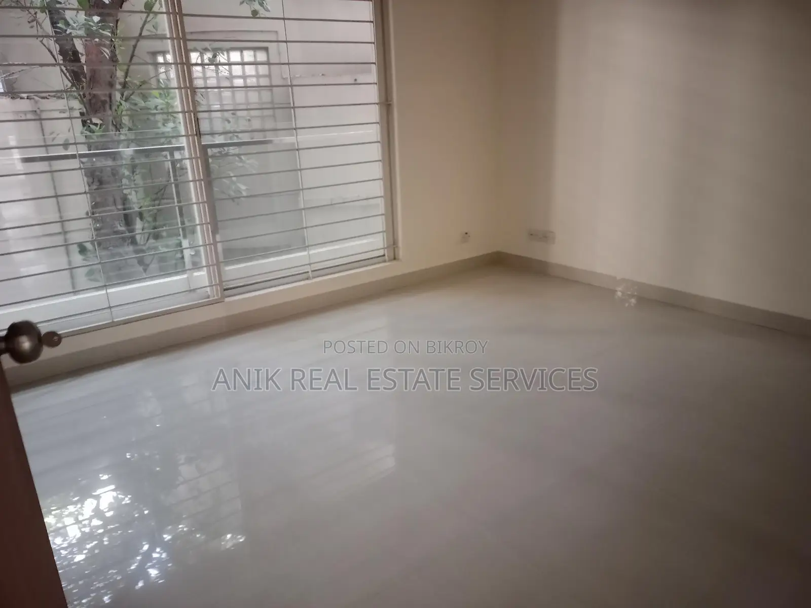 Good Quality 3 Bedroom Un Farnised Flat Rent In Gulshan