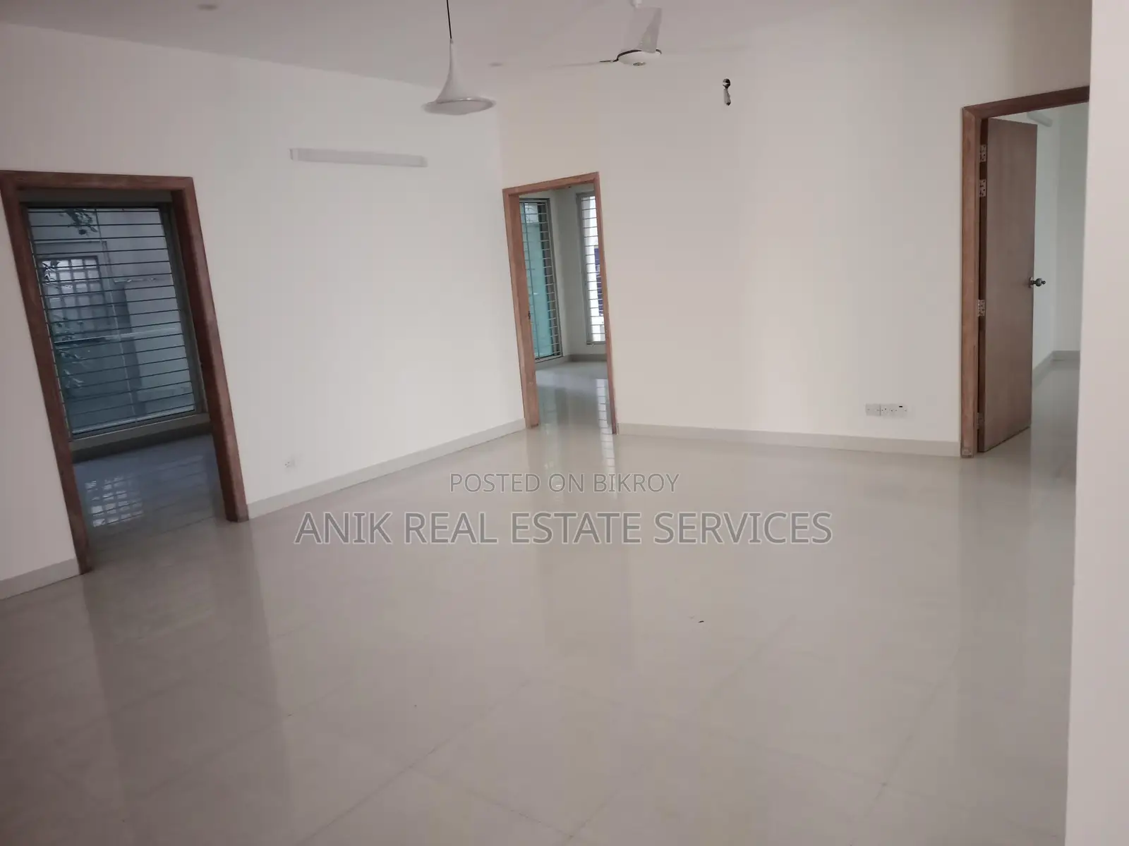 Good Quality 3 Bedroom Un Farnised Flat Rent In Gulshan