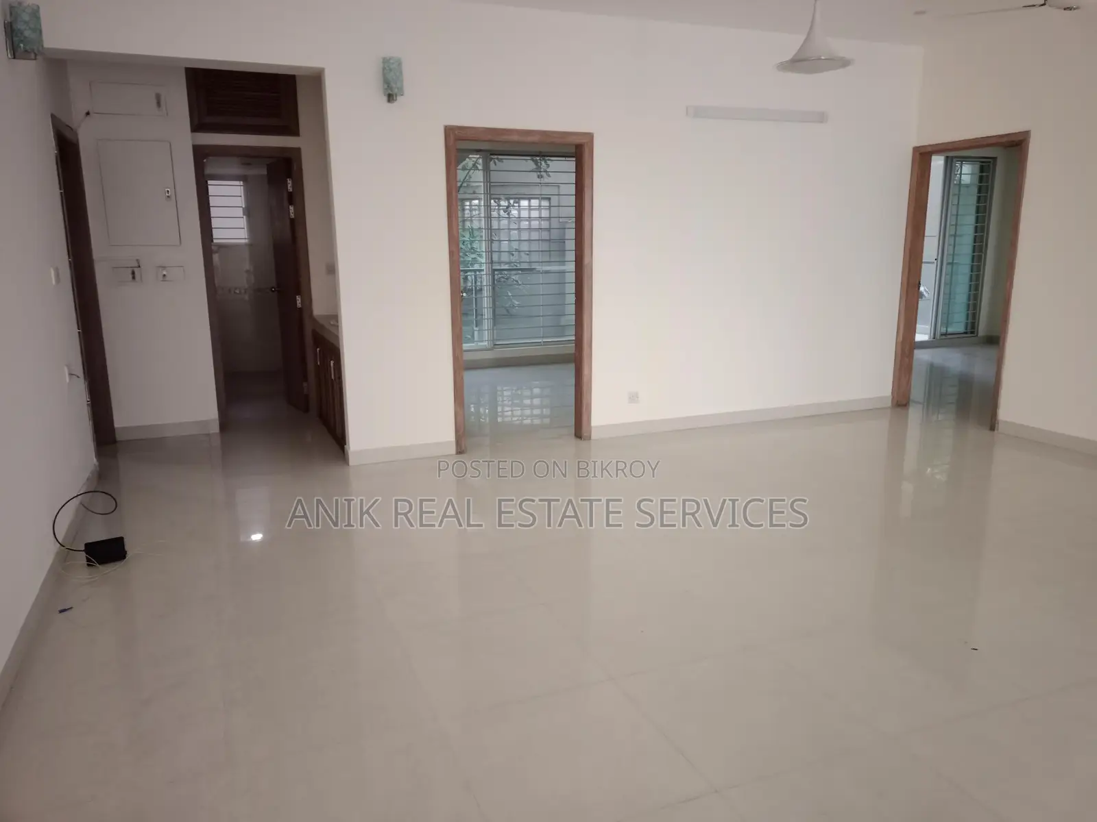 Good Quality 3 Bedroom Un Farnised Flat Rent In Gulshan