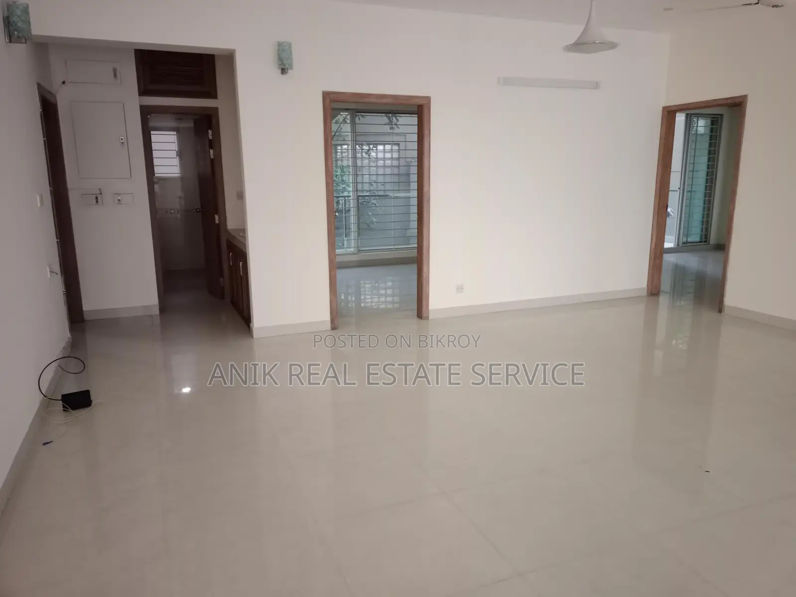 Good Quality 3 Bedroom Un Farnised Flat Rent In Gulshan