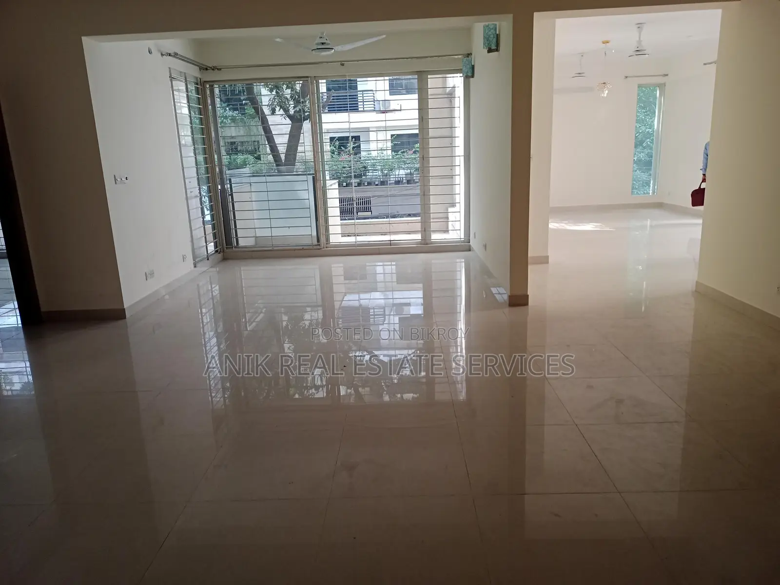 Good Quality 3 Bedroom Un Farnised Flat Rent In Gulshan
