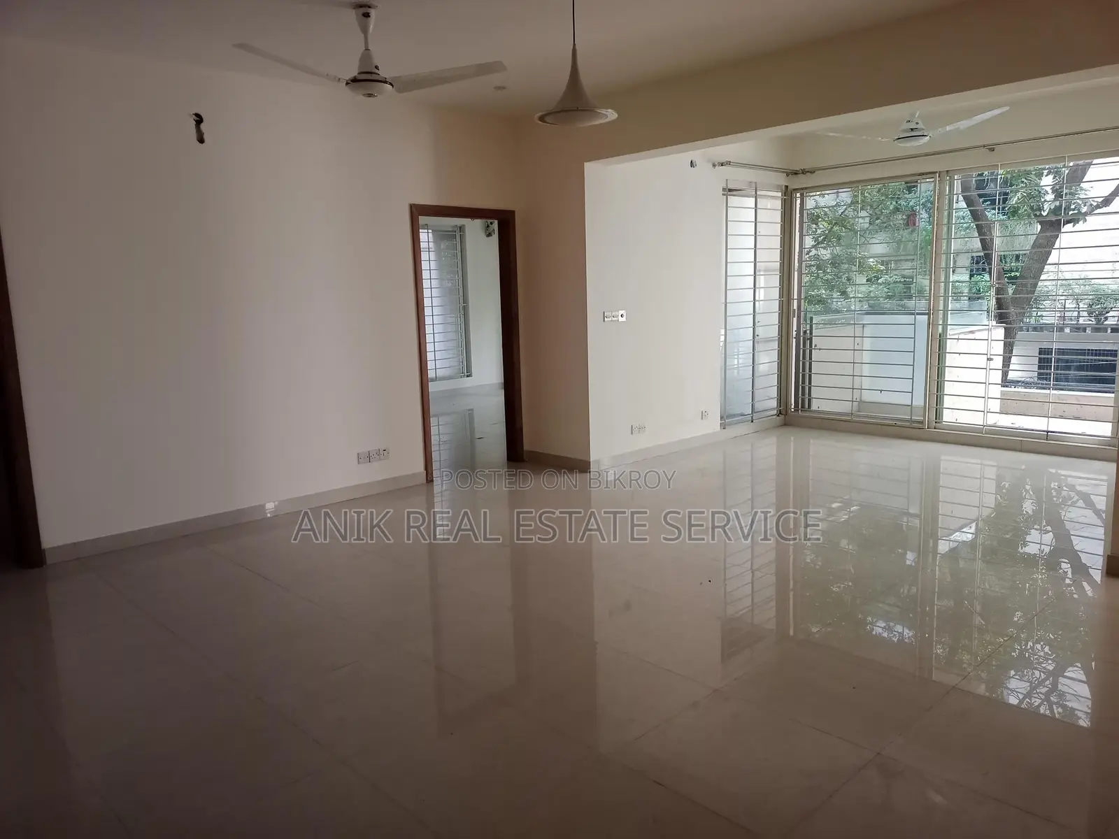 Good Quality 3 Bedroom Un Farnised Flat Rent In Gulshan