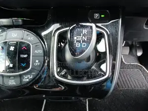 Toyota Esquire Gi Premium HV Black 2021