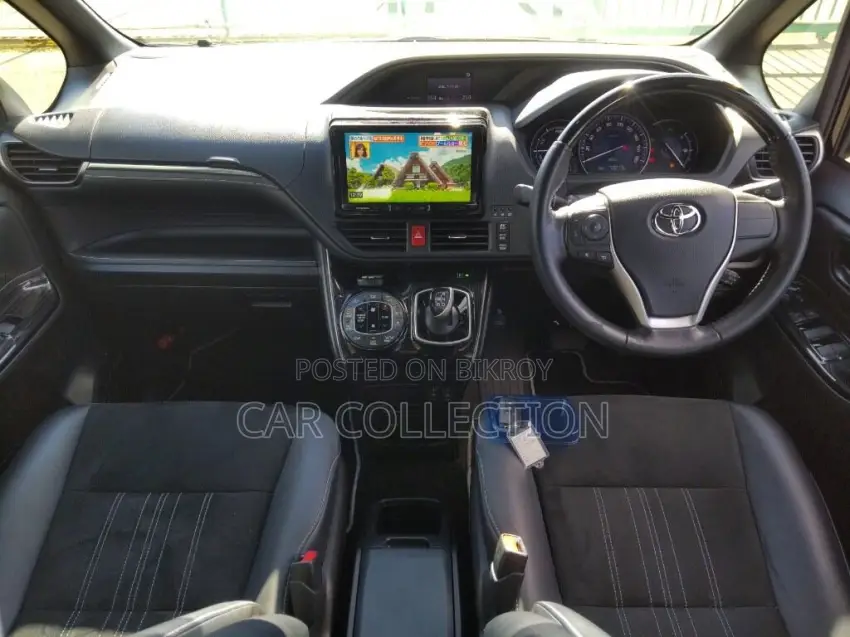 Toyota Esquire Gi Premium HV Black 2021