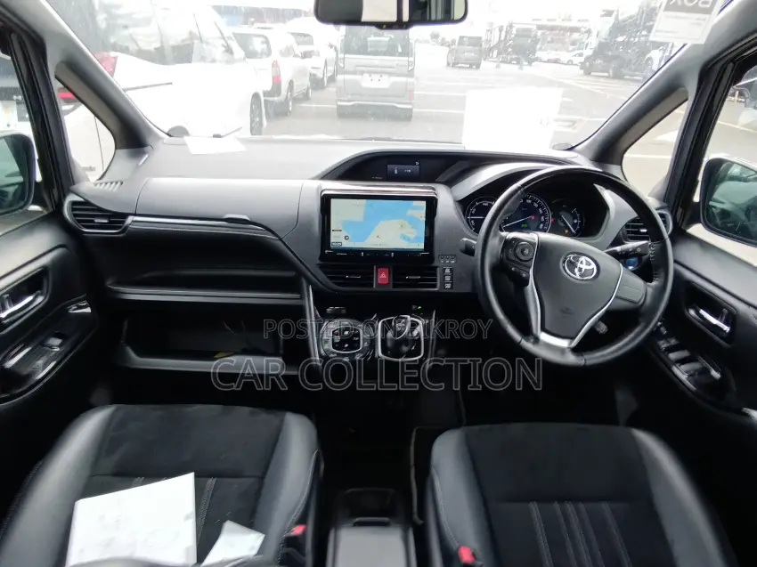 Toyota Esquire Gi Premium HV Black 2021