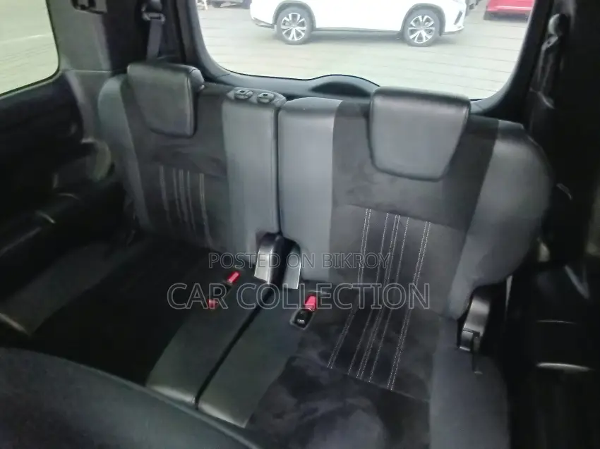 Toyota Esquire Gi Premium HV Black 2021