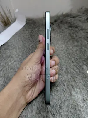 রিয়েলমি ১২ (ব্যবহৃত)