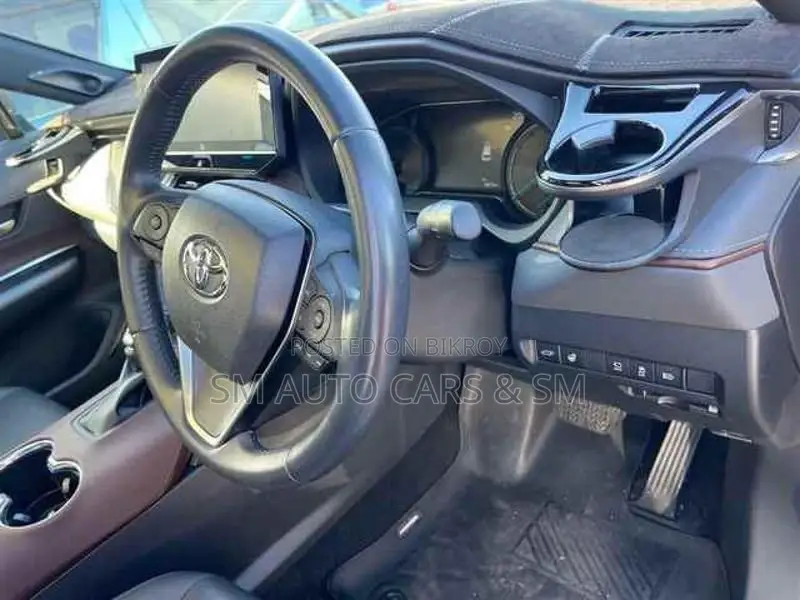 Toyota Corolla Cross Hybrid Z Black Color 2022
