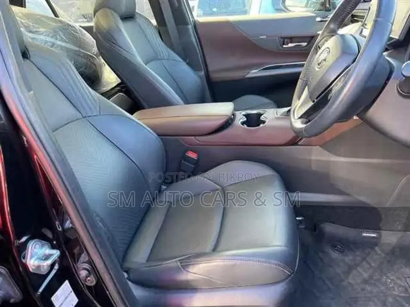 Toyota Corolla Cross Hybrid Z Black Color 2022