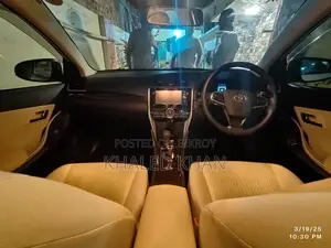 Toyota Premio FL package, 2019