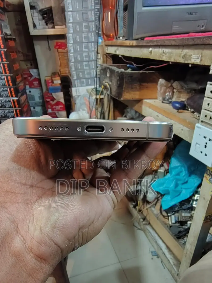Apple iPhone 16 Pro Max japan variant (Used)
