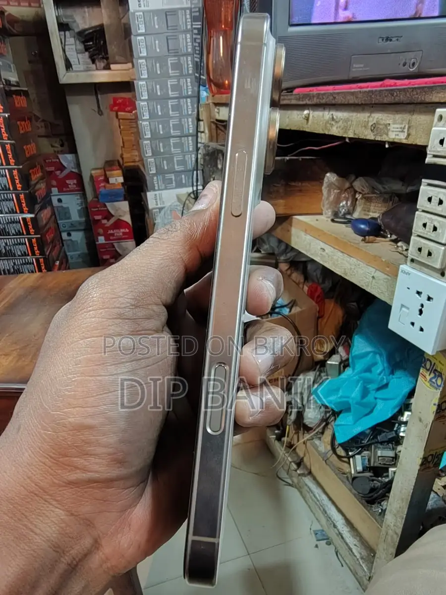 Apple iPhone 16 Pro Max japan variant (Used)