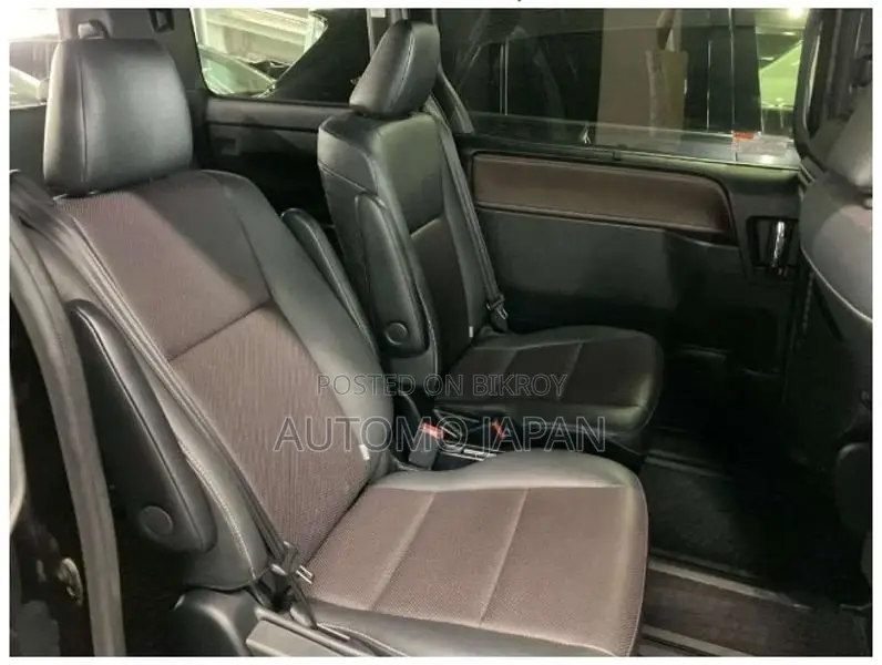 Toyota Esquire GI 2020