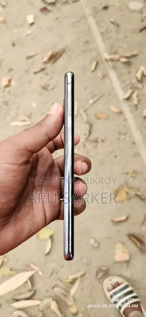 Samsung Galaxy S10 (Used)