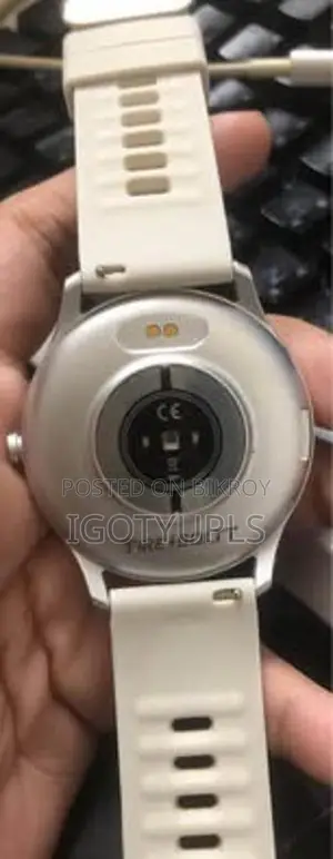 Fireboltt 093 Smartwatch
