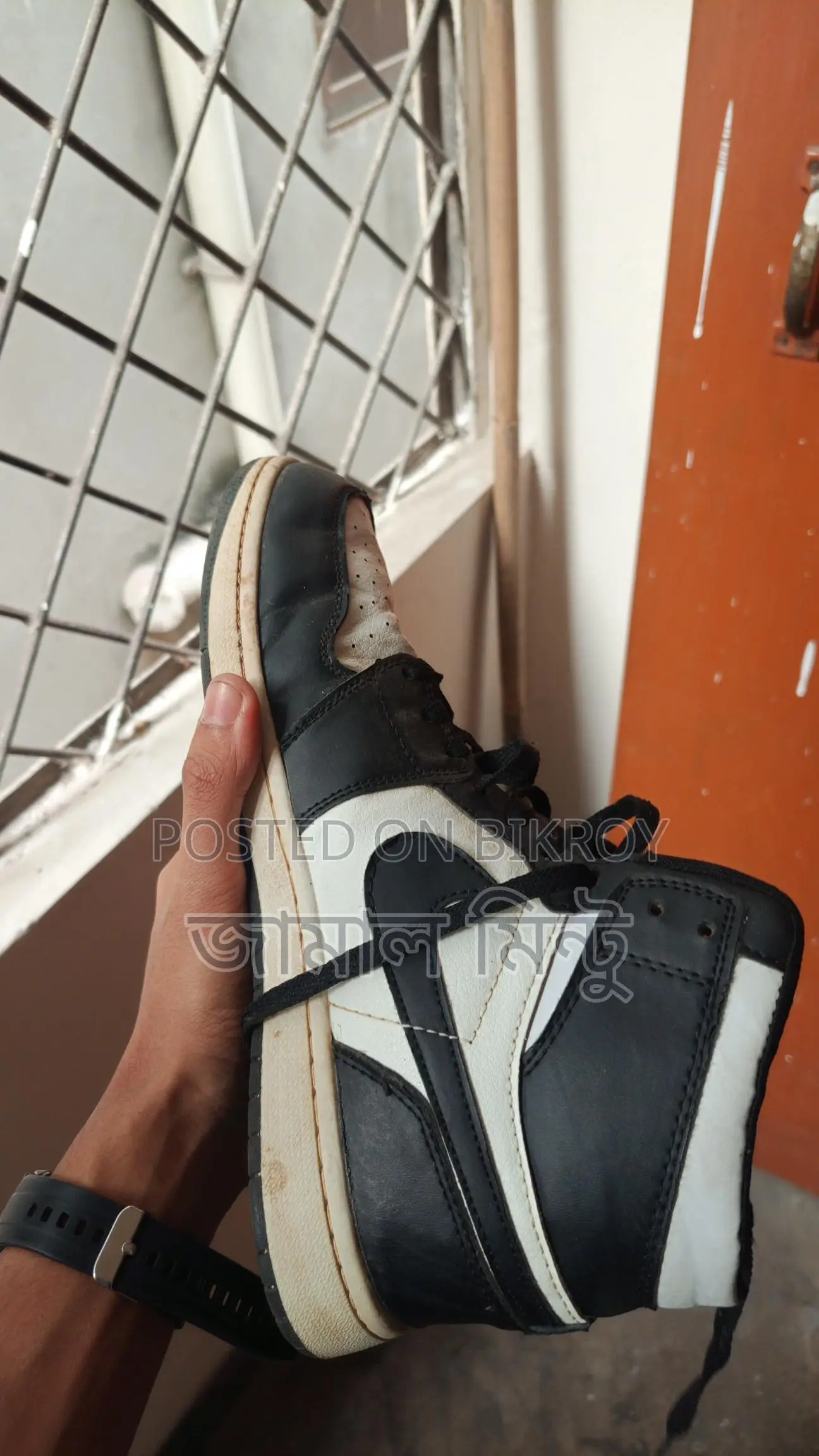 Nike Air Jordan 1 Retro High OG Sneakers