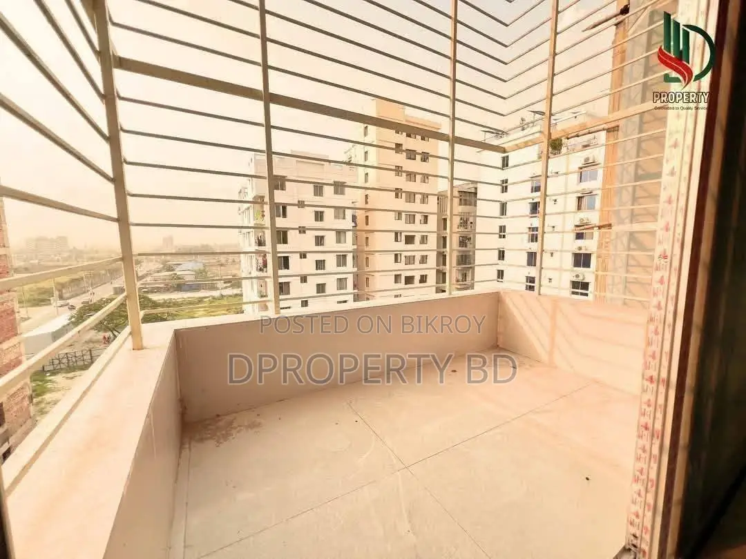 1350 Sqft 3 Bedroom New Family Flat For Rent Bashundhara Block J