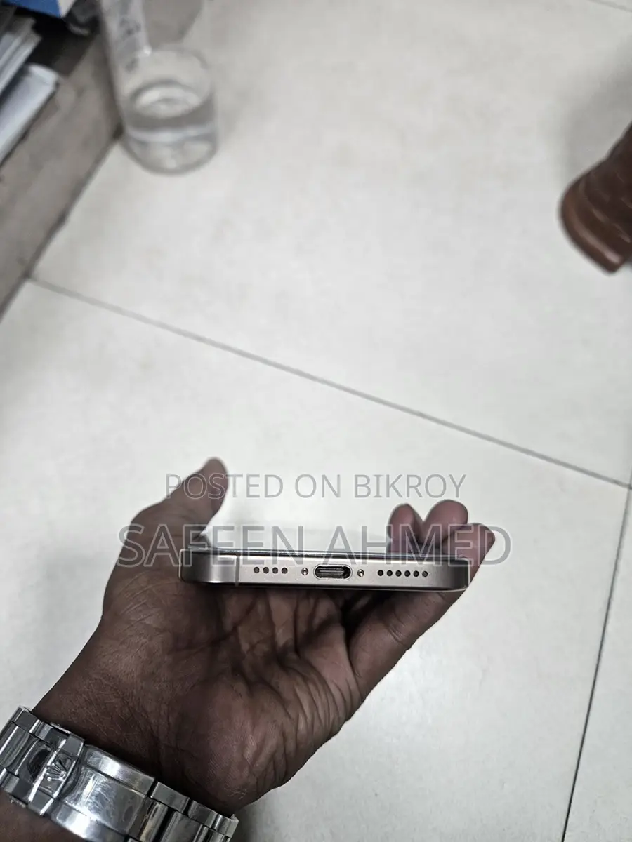 Apple iPhone 16 Pro Max (Used)