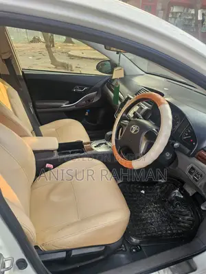 Toyota Premio F 2012