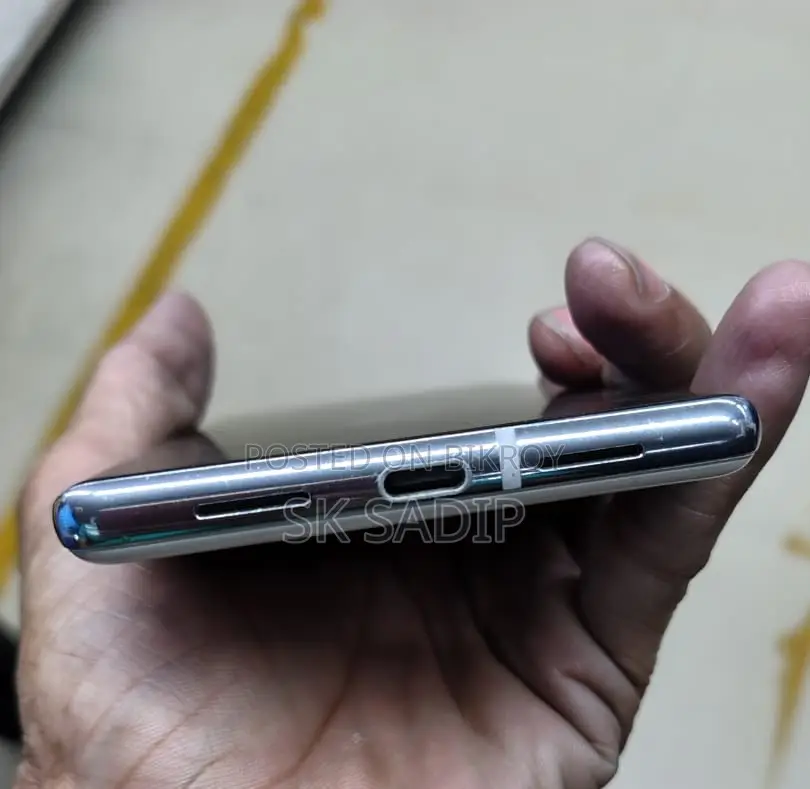 Google Pixel 6 Pro . (Used)