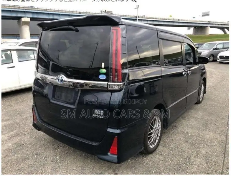 Toyota Noah Hybrid WXB Mica Blue 2021