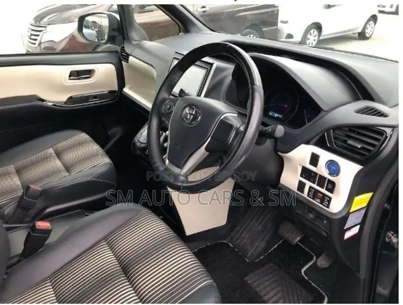 Toyota Noah Hybrid WXB Mica Blue 2021
