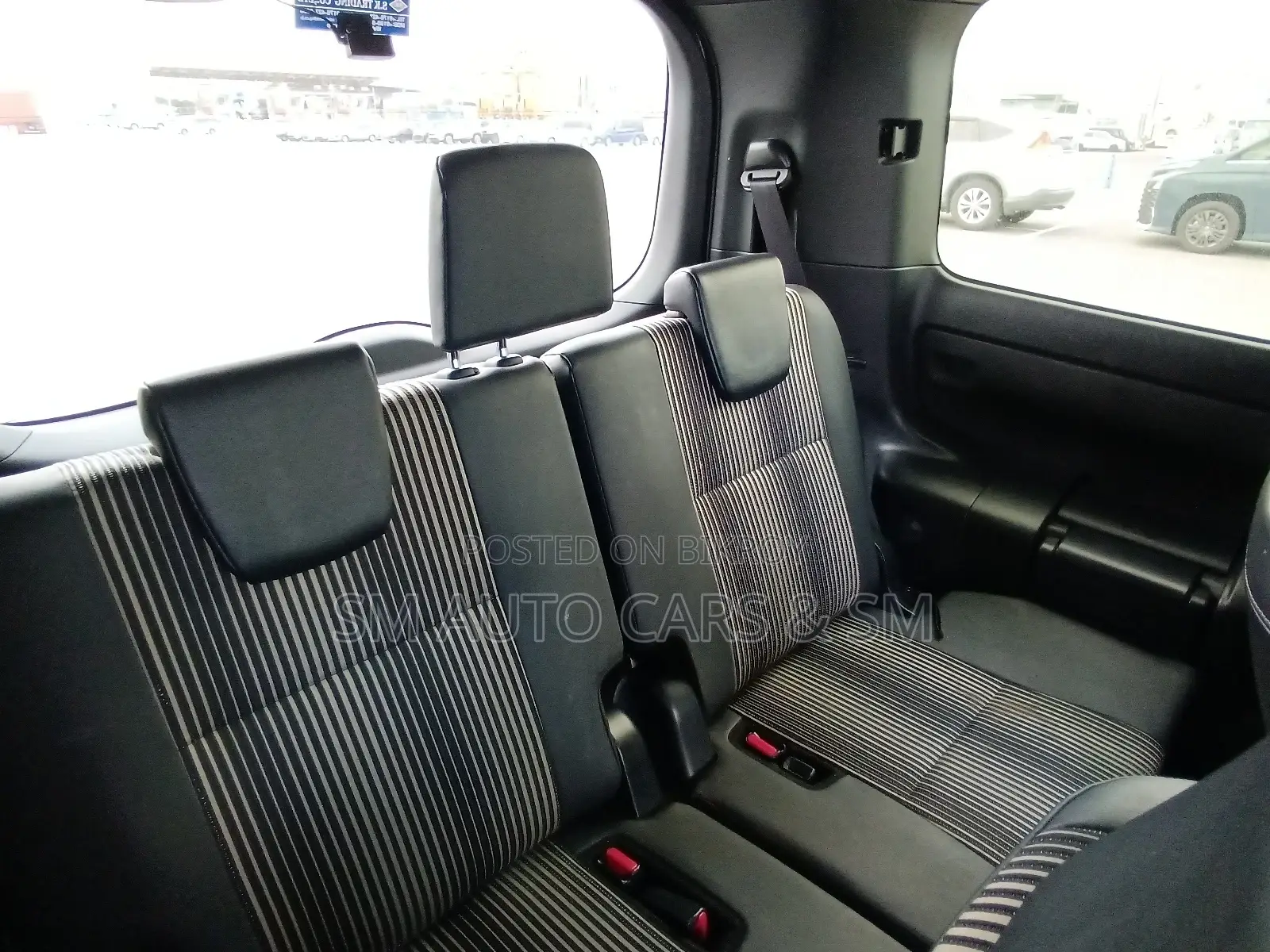 Toyota Noah Hybrid WXB Mica Blue 2021