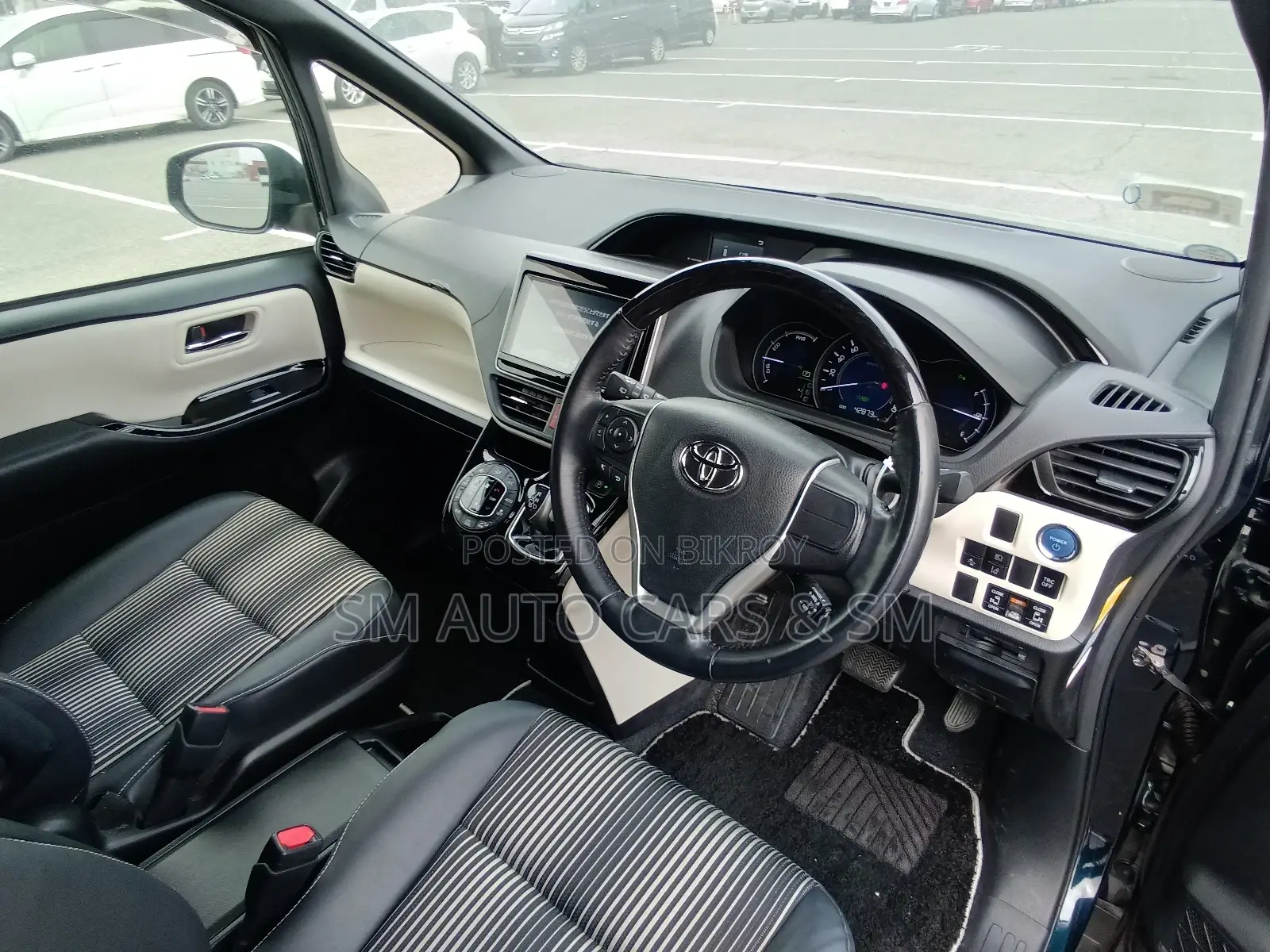 Toyota Noah Hybrid WXB Mica Blue 2021