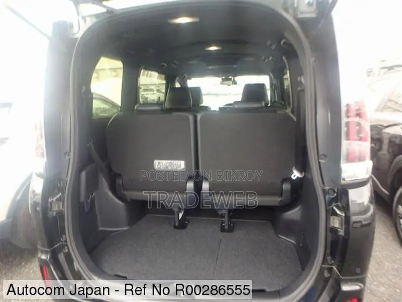 Toyota Esquire Gi Premium HYBRID 19 2019